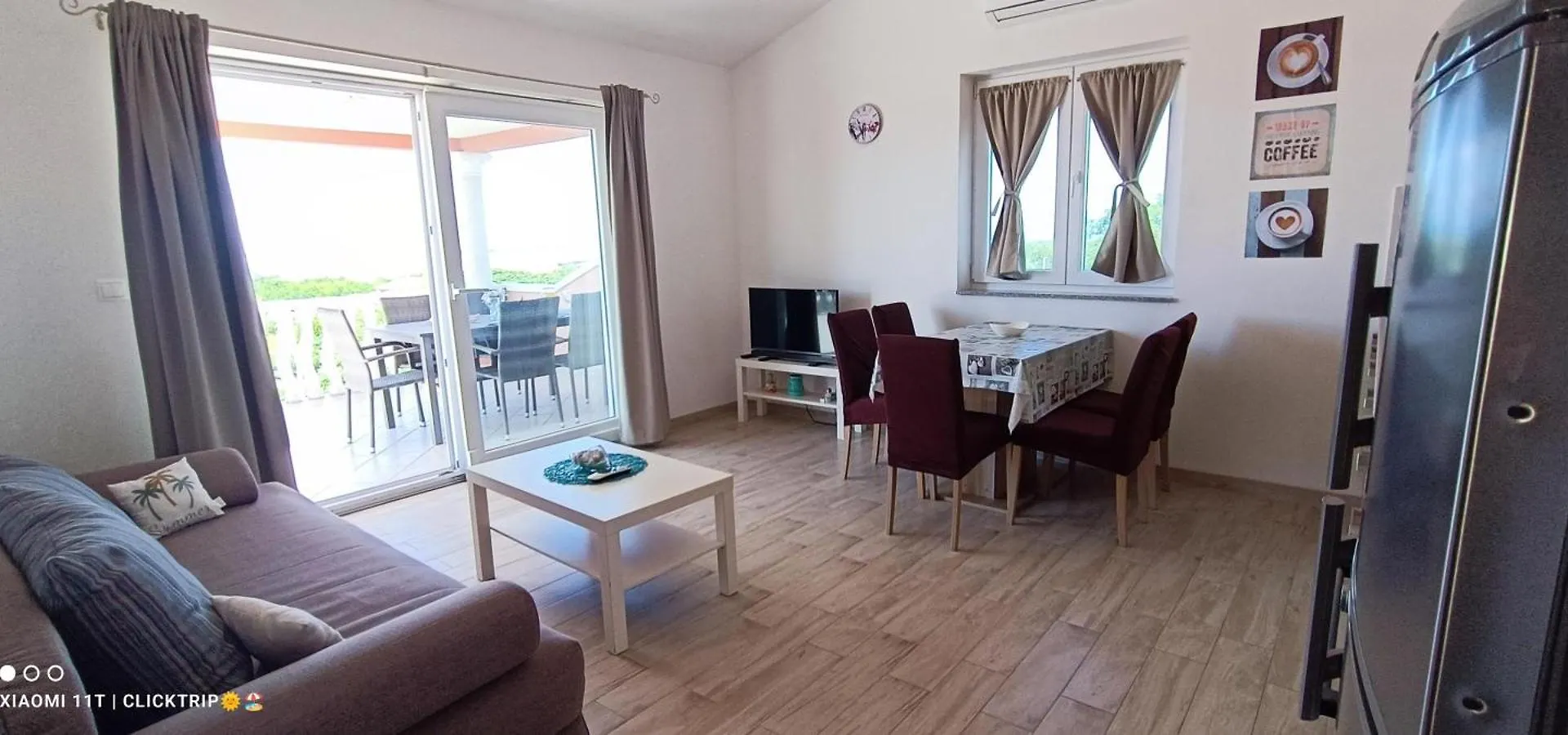Apartments Sofija Vrsi 0*,