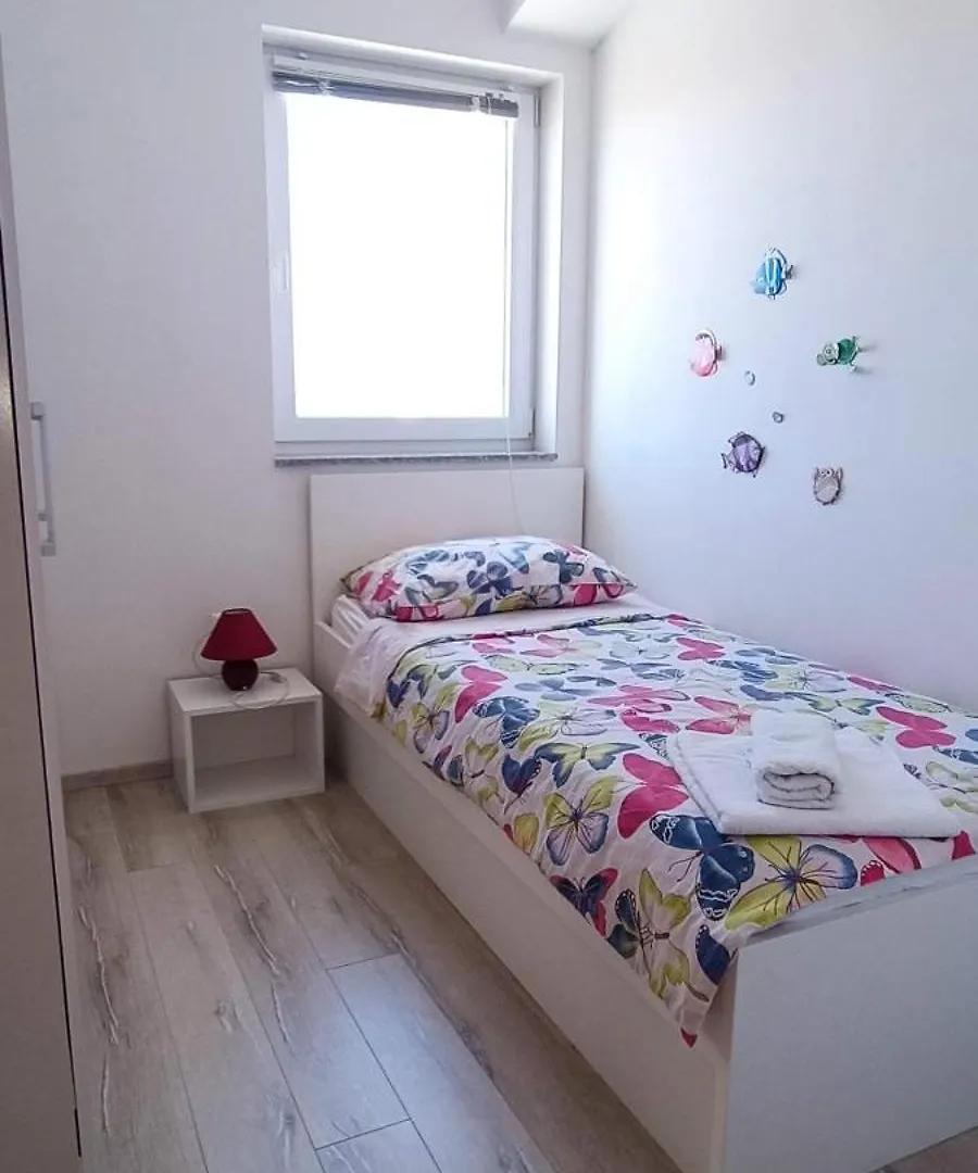 Apartments Sofija Vrsi