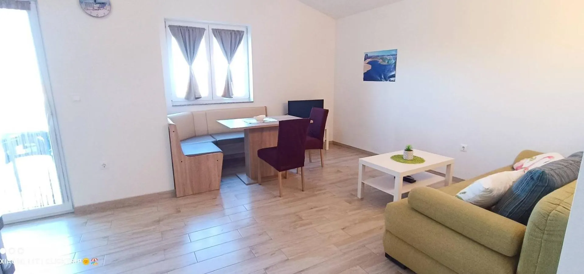 Apartments Sofija Vrsi 0*,